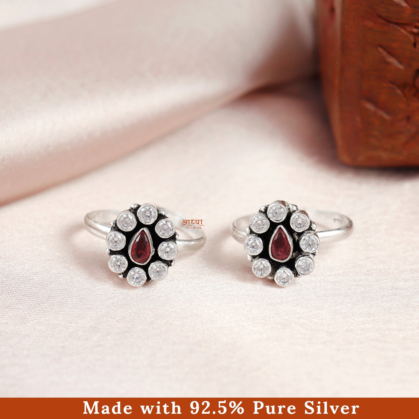 Dewdrop Elegance Silver Toe Ring