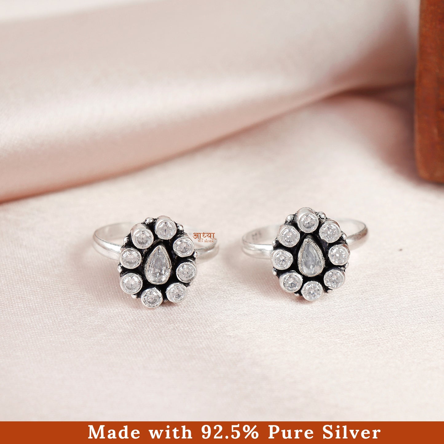 Dewdrop Elegance Silver Toe Ring