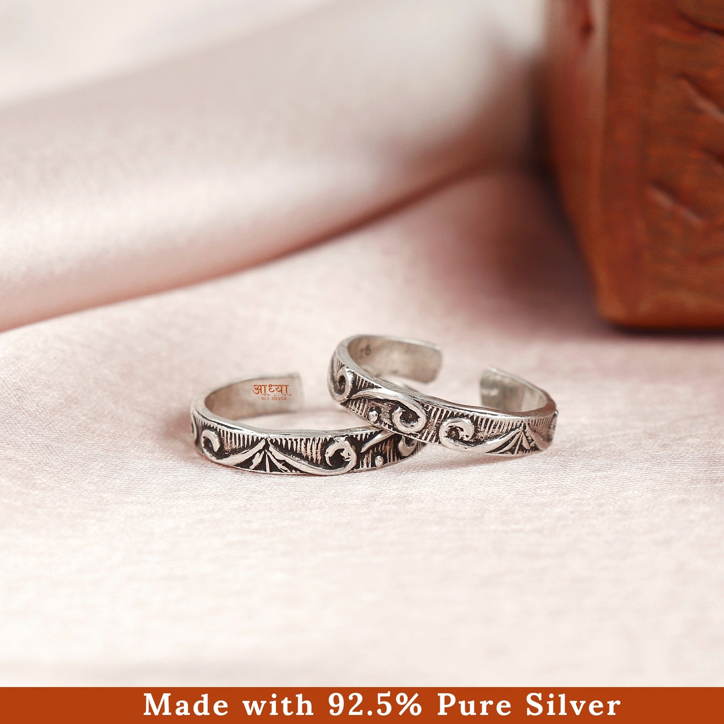 Filigree Work Band Silver Toe Ring