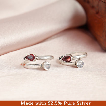 Majestice Princess Cut Silver Toe Ring