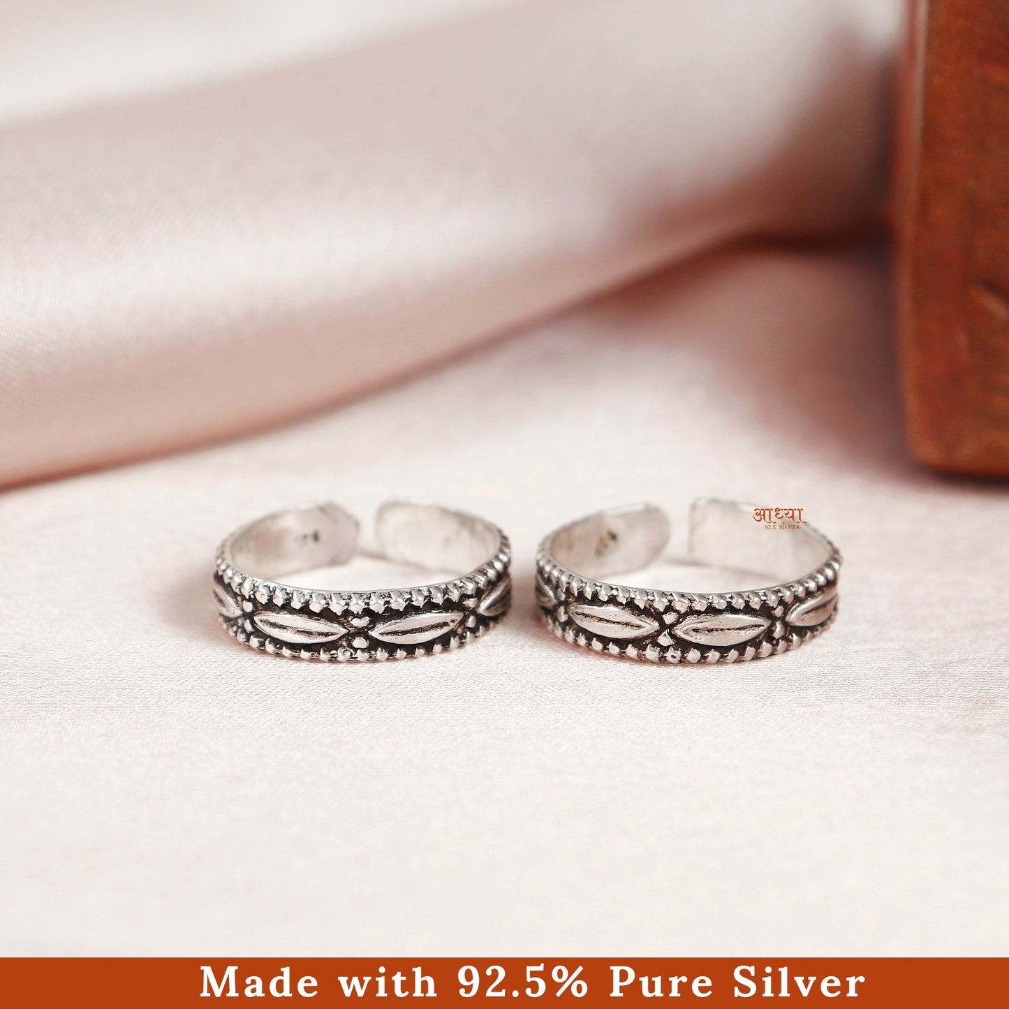 Silver Timeless Charm Band Toe Ring