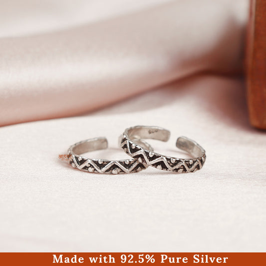 Zig Zag Pattern Silver Band Toe Ring